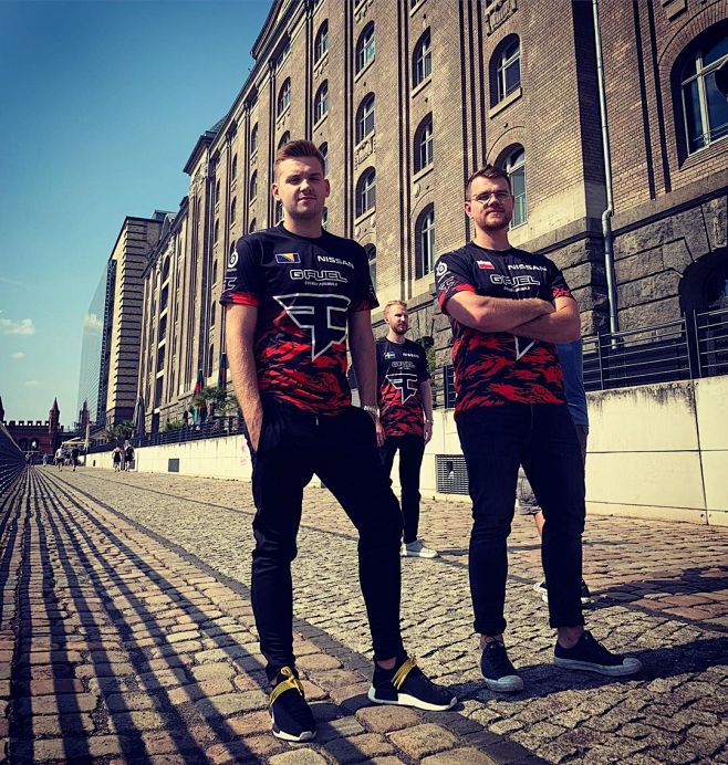 为什么同花听牌只有9张补牌？深度概率表一览（同花听牌为何只有9张出路？概率深度表全览）