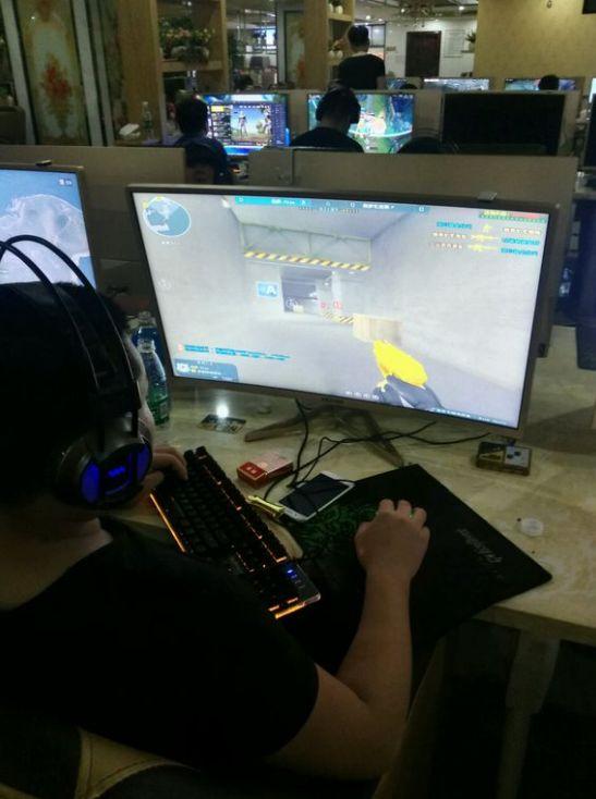 什么是“Tilt（上头）”的生物学原理？解析大脑杏仁核是如何接管理智的。（从神经科学看“上头”（Tilt）：杏仁核如何接管你的理性）